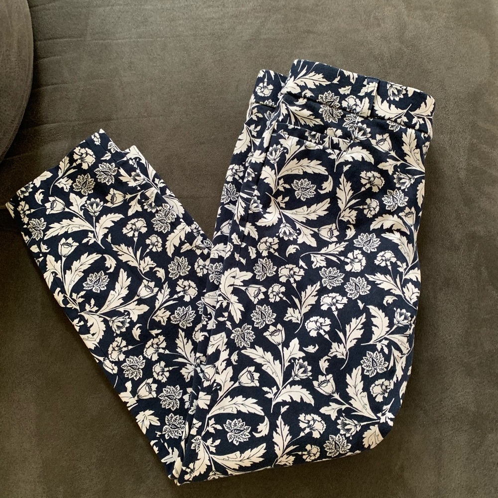 EUC Banana Republic Sloan Fit Capris